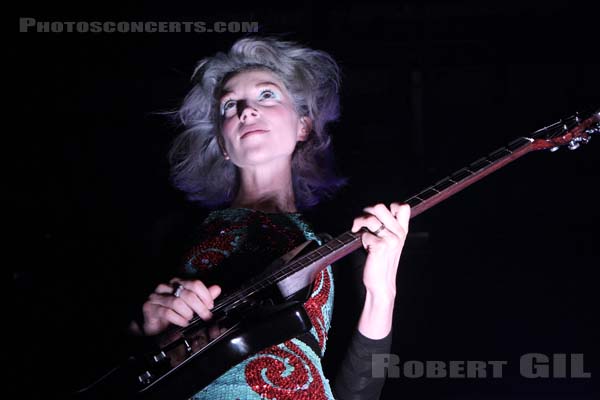 ST VINCENT - 2014-10-31 - PARIS - Grande Halle de La Villette - 